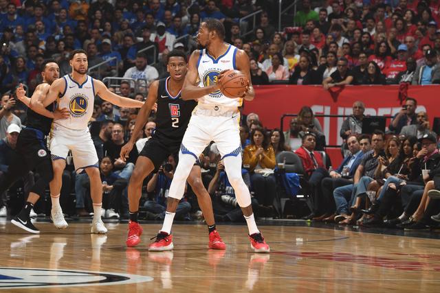 亚历山大成NBA历史第14位连庄MVP 比肩詹姆斯&库里&字母&约基奇等